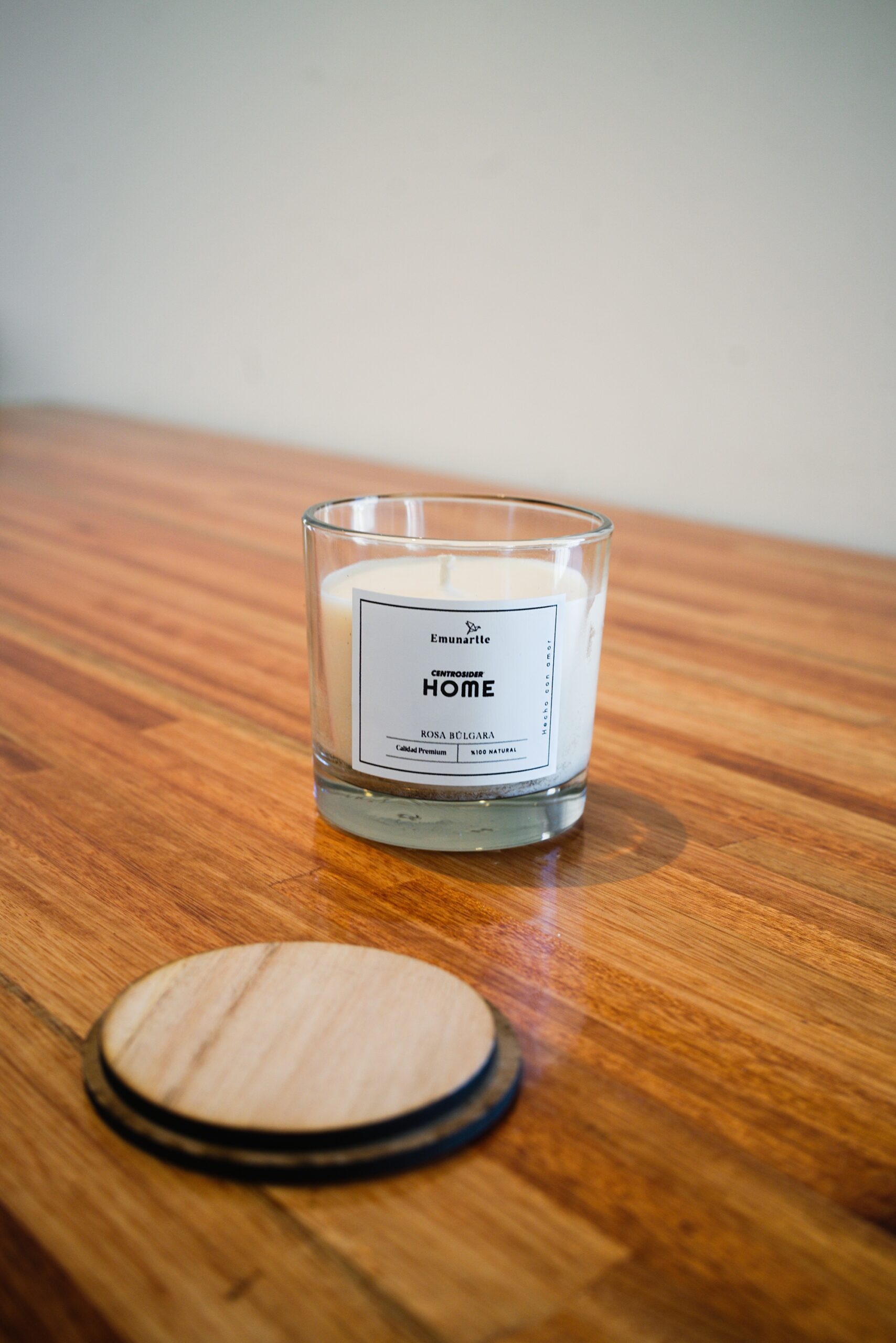 Vela Redonda Con Tapa De Madera Rosa Bulgara - Aromas Home