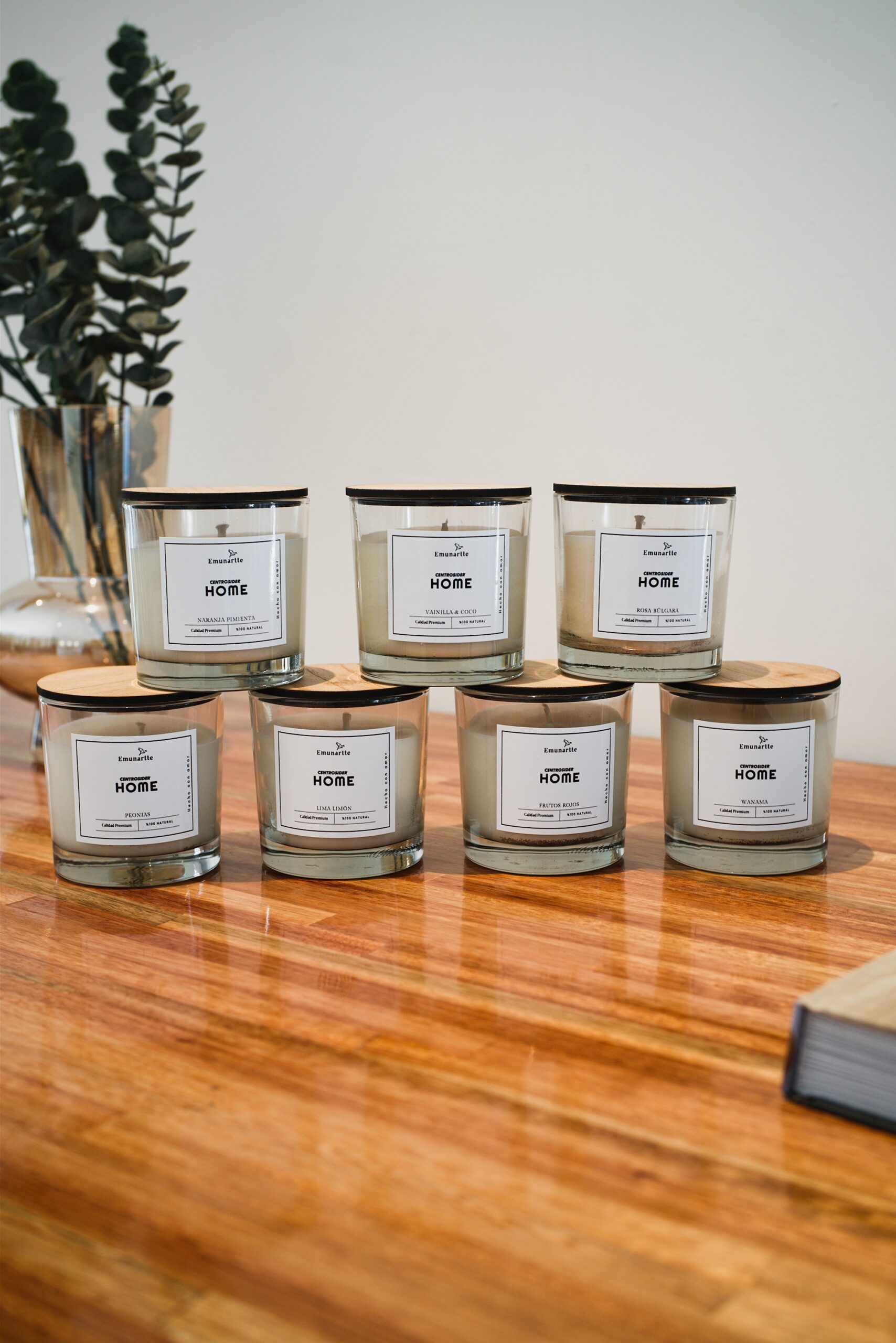 Vela Redonda Con Tapa De Madera Wanama - Aromas Home - Imagen 4